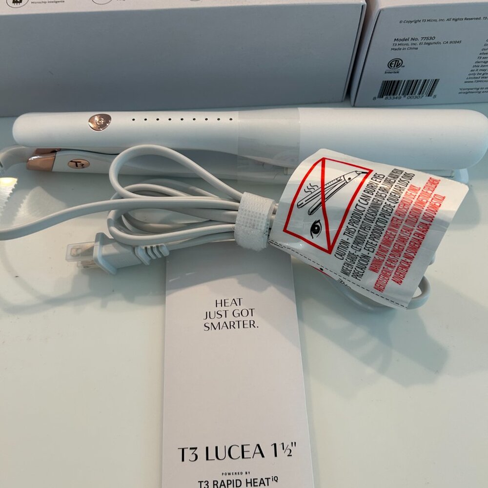 T3 Lucea 1 1/2" Professional Straightening and Styling Iron - Picture 2 of 6